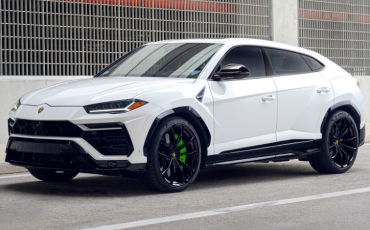 Lamborghini Urus – White